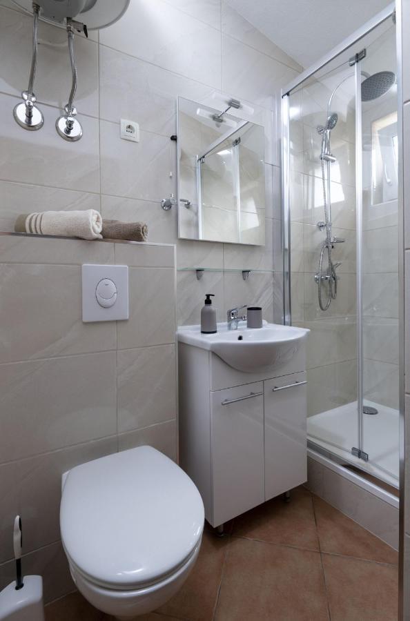 פודסטראנה Apartment Jelcic מראה חיצוני תמונה