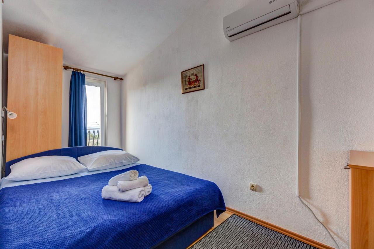 פודסטראנה Apartment Jelcic מראה חיצוני תמונה