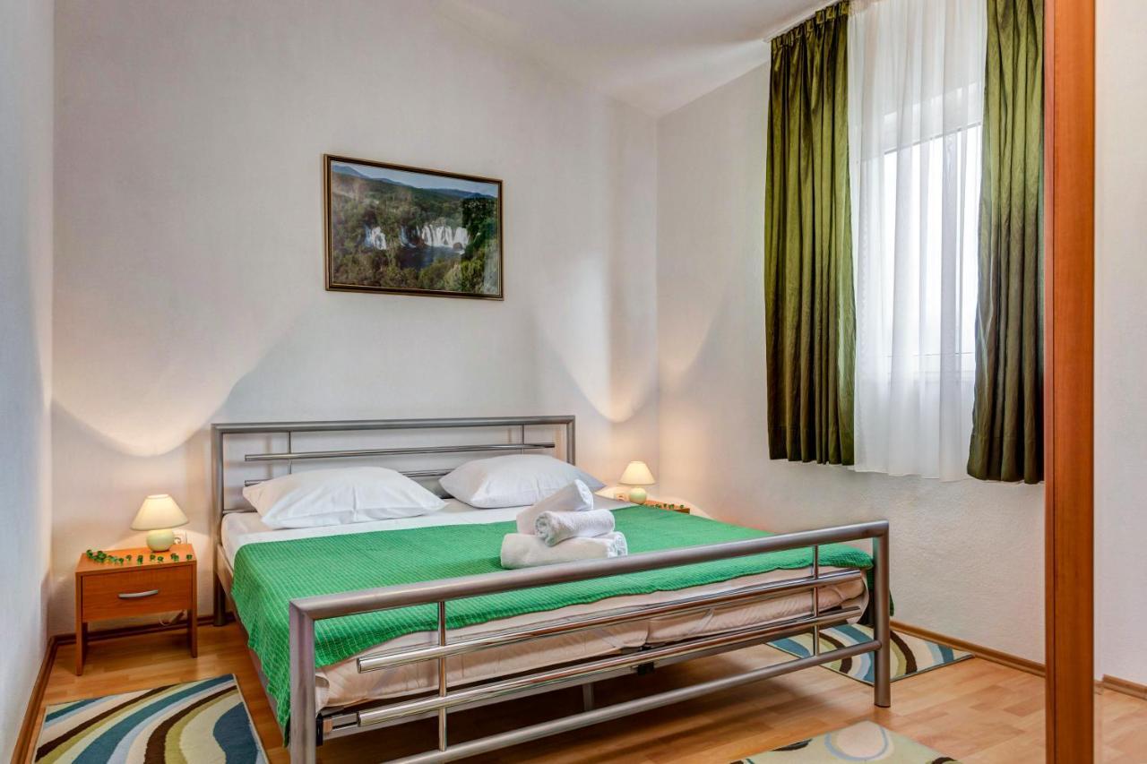 פודסטראנה Apartment Jelcic מראה חיצוני תמונה